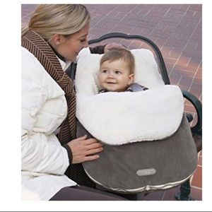 Infant bundle me by JJ Cole. Graphite grey.